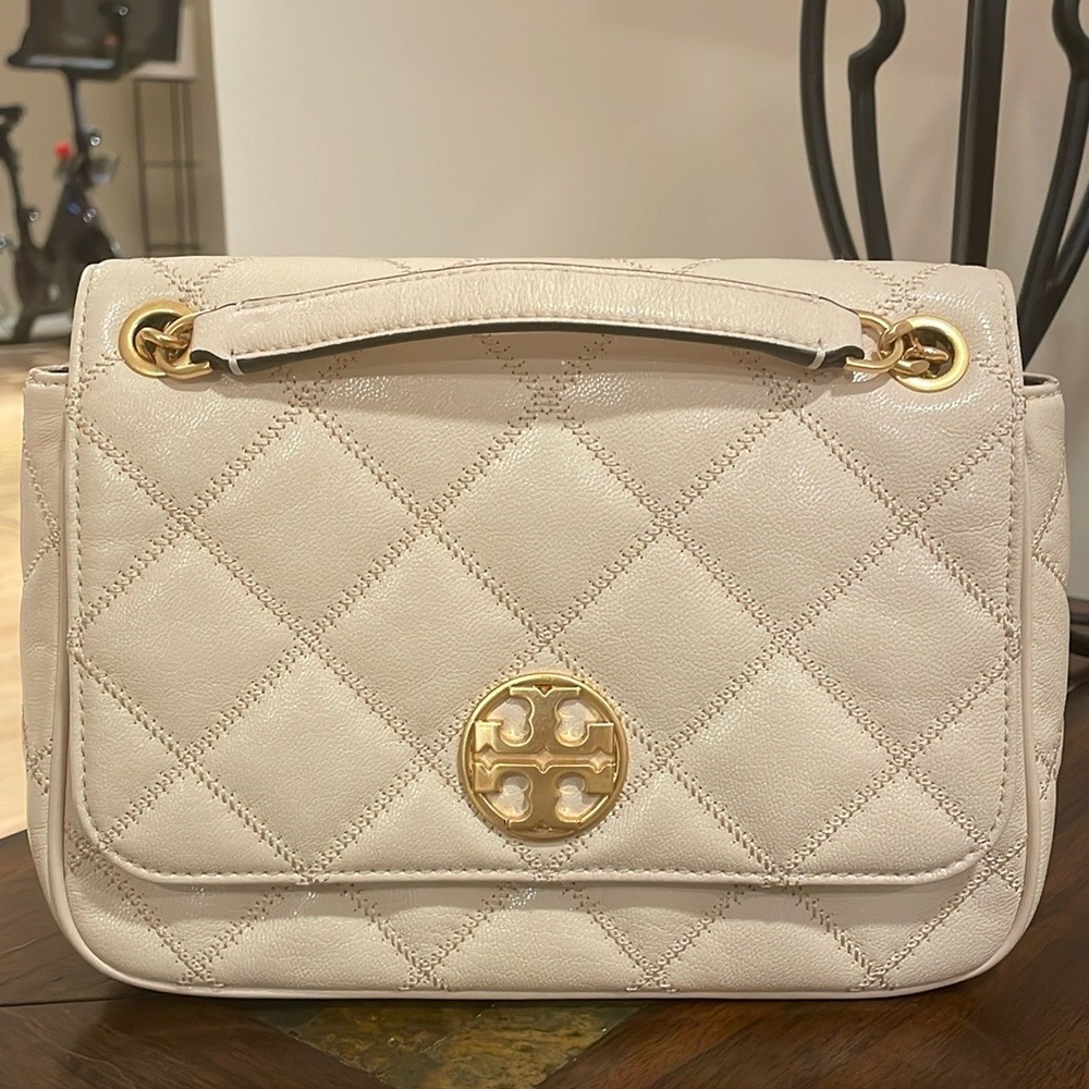 Interesting Tory Burch smaller purse